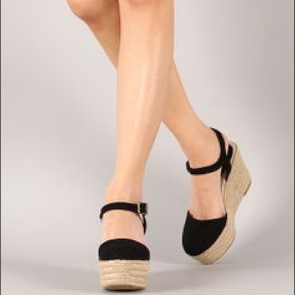 Bamboo Wedge Shoes❤️🎀